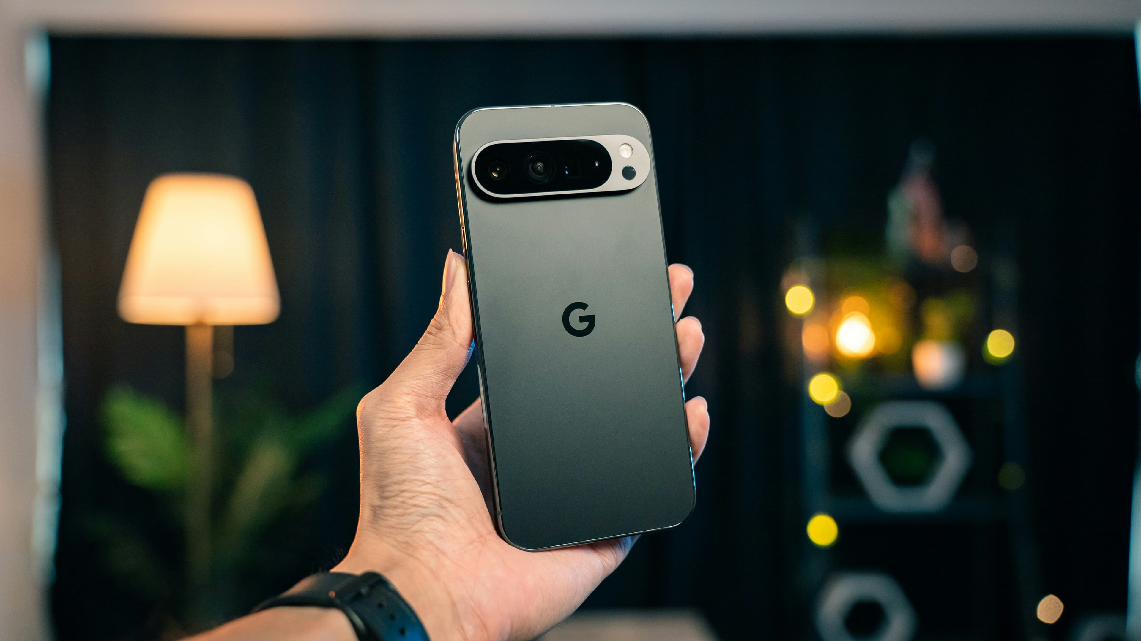Google Pixel 10 Pro 5G Showcase