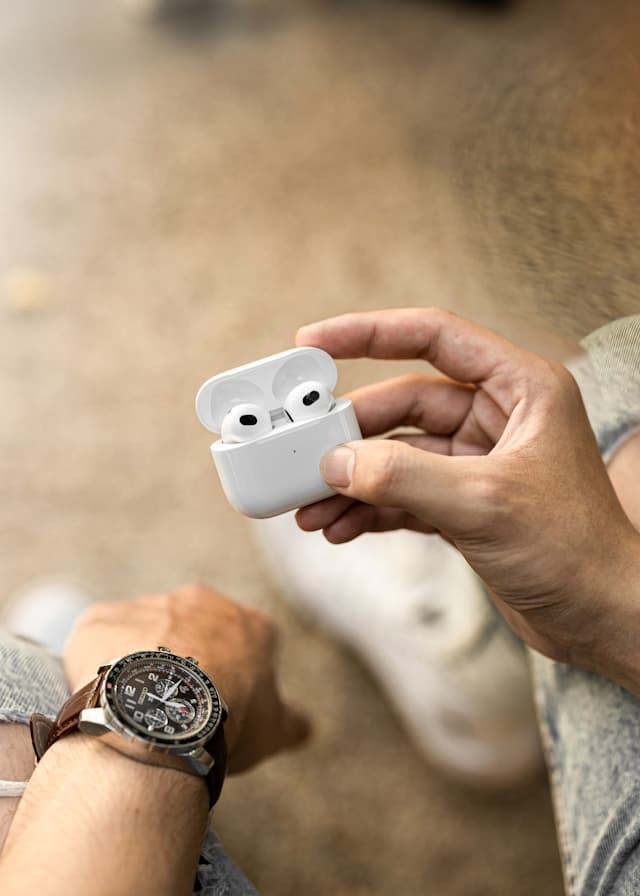 AirPods Pro (2nd Generation) Showcase